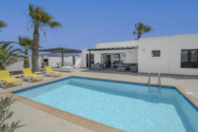 Villa Dulce Vista Costa Papagayo with Large Heated Private Pool & Air conditioning